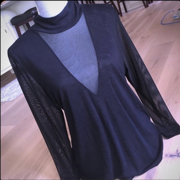 LF black mesh  top - Picture 4 of 5